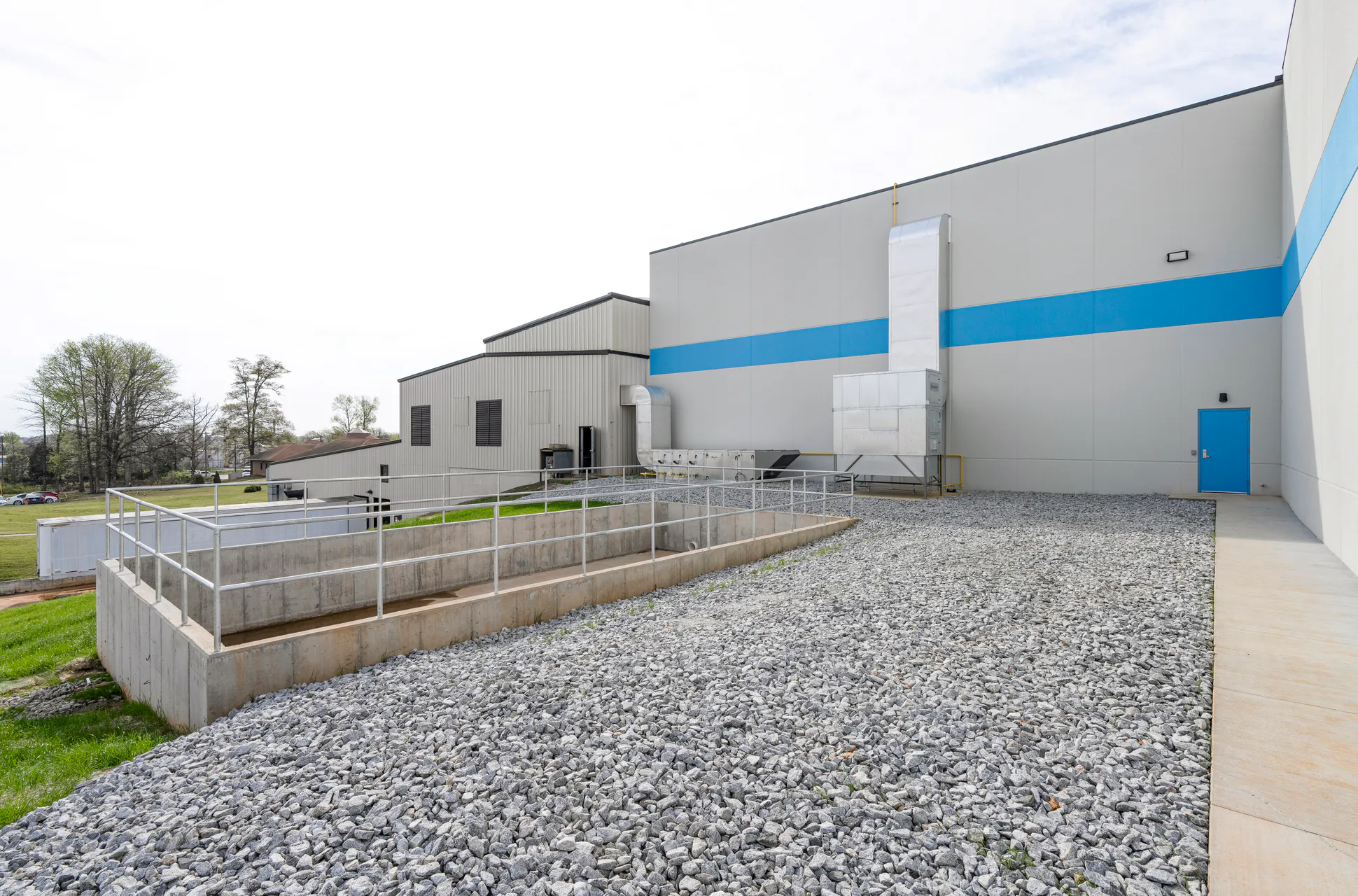 Hentzen Coatings exterior 2