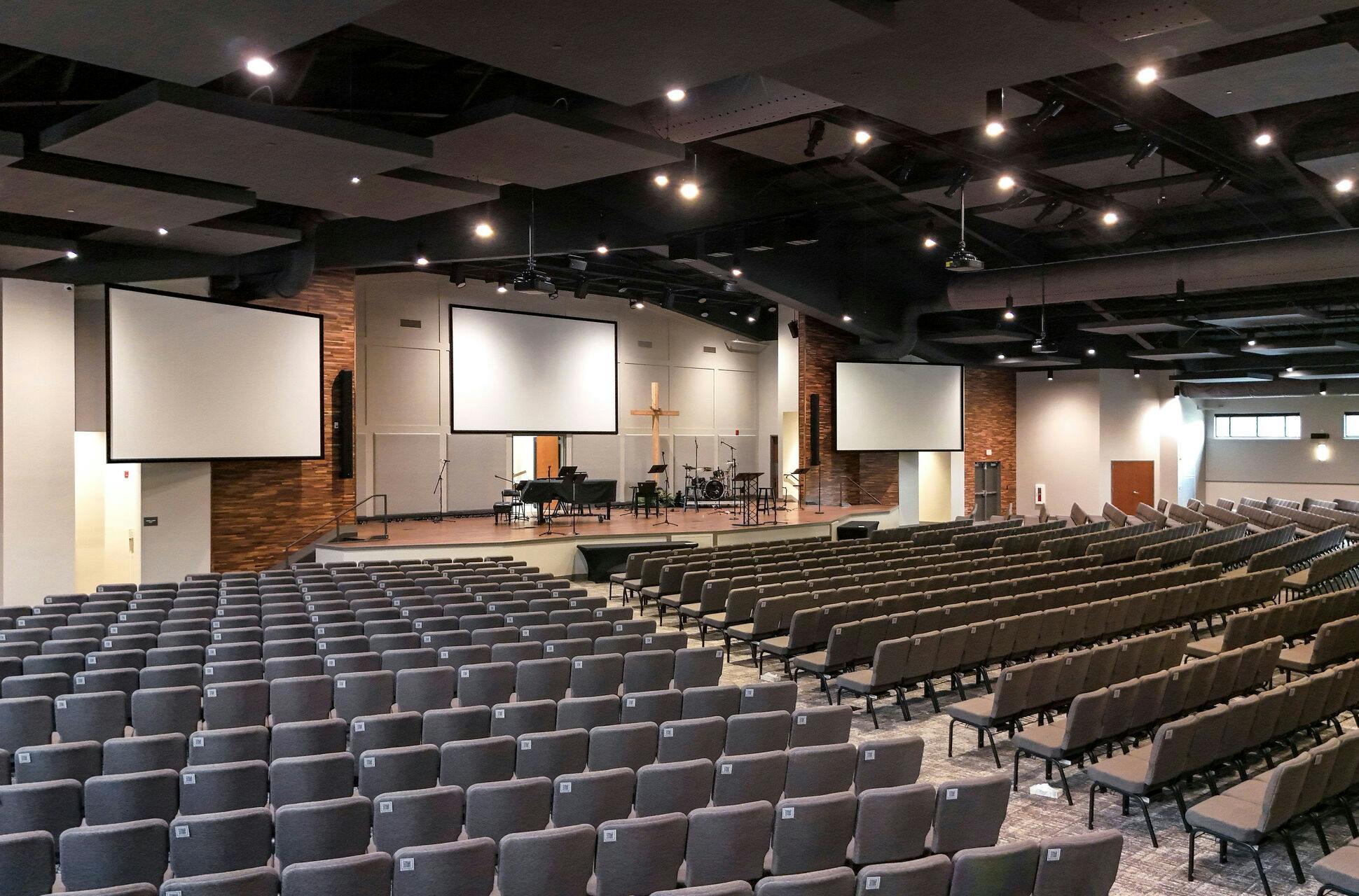 north hills church sanctuary